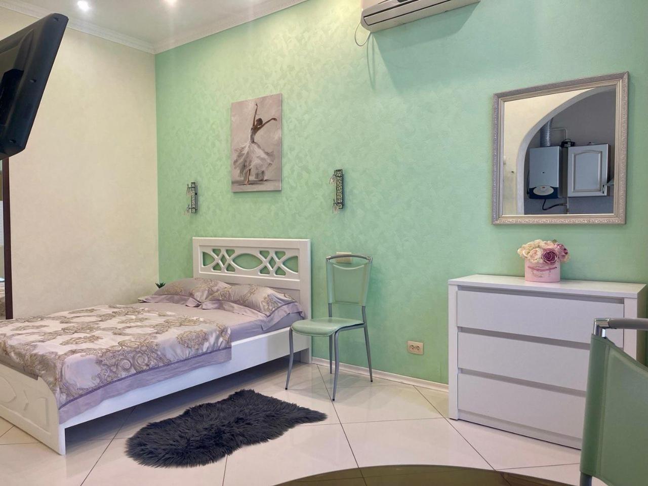 Apartments De-Ribas โอเดสซา ภายนอก รูปภาพ